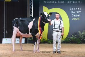 Junior Supreme Champion Loh Milana von Loh-an Holsteins, Listrup
&copy; Chr